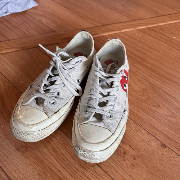 Well worn Comme Des Garçon low top converse - Picture 2 of 4